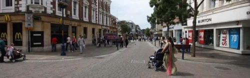 Blinds, shutters and curtains in Gravesend